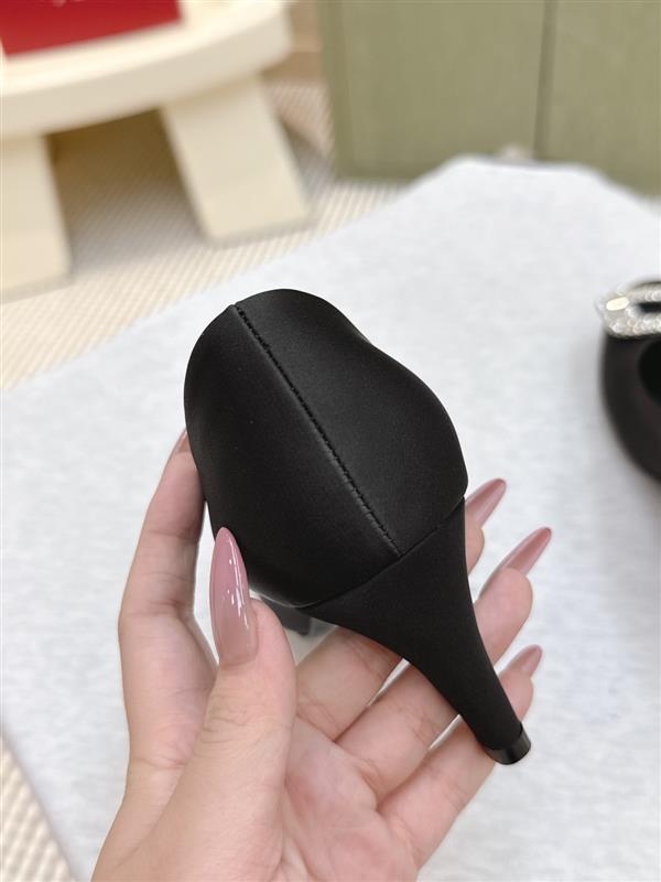 20251127171739965 300